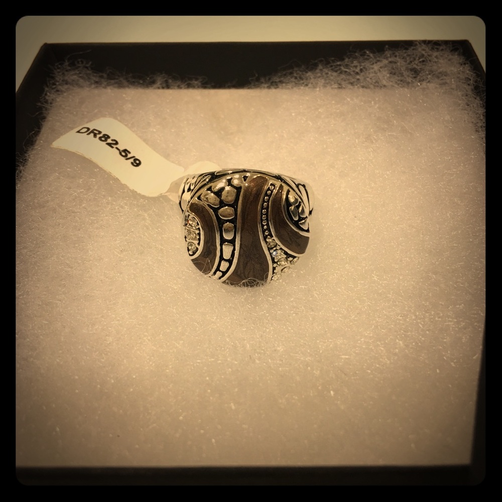 Size 9 Da Vinci Beads Ring